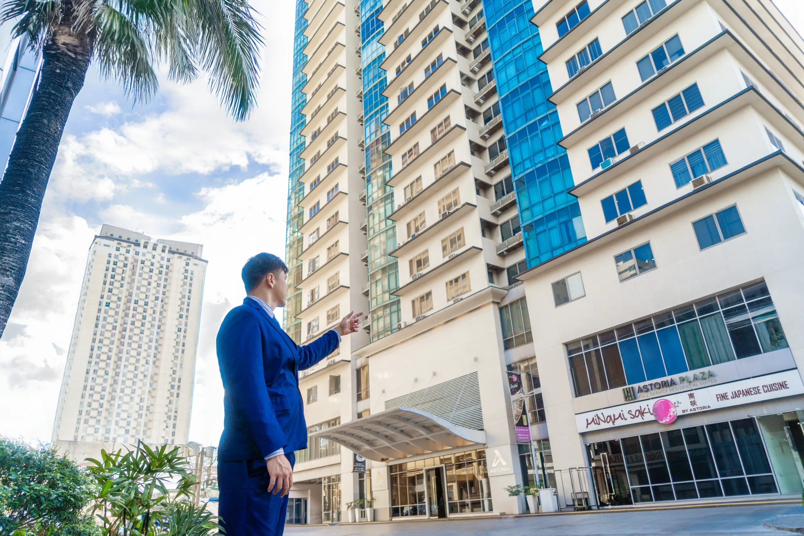Astoria Plaza